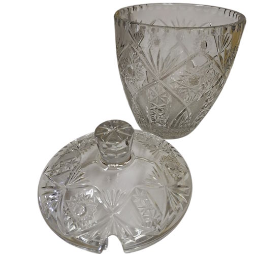 Kristallen bowl met deksel