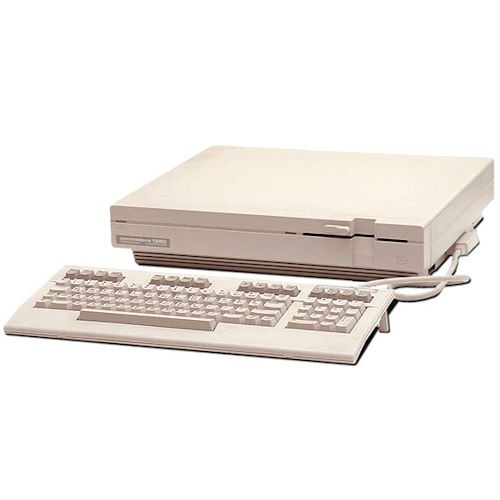 Commodore C128D met SIDKick
